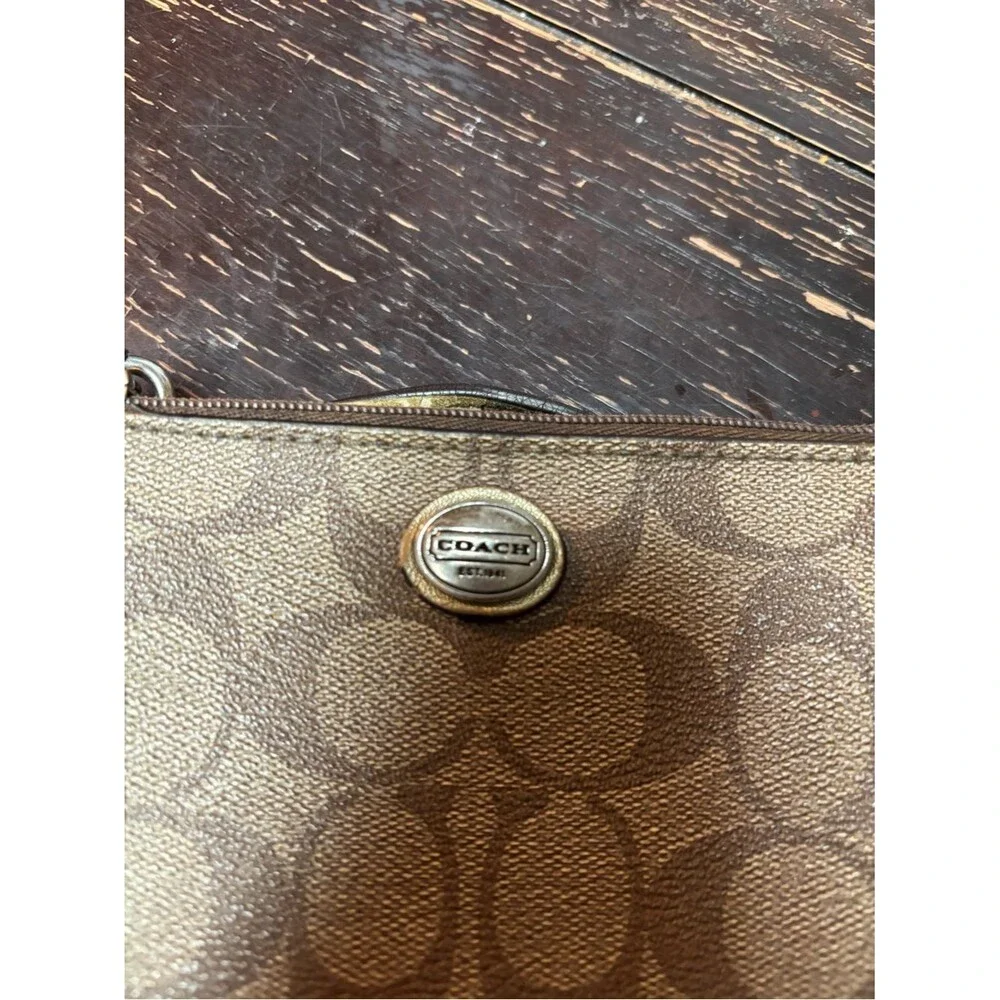 coach wristlet wallet
